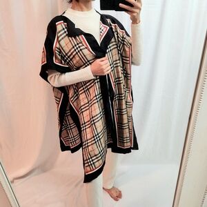 Burberry Checkered Scarf with Black Accents Prorsum London Designer Plaid